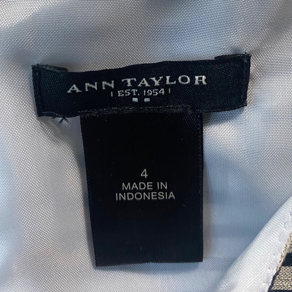 Ann Taylor Linen dress, Size 4, Navy Stripe on white - Picture 7 of 8